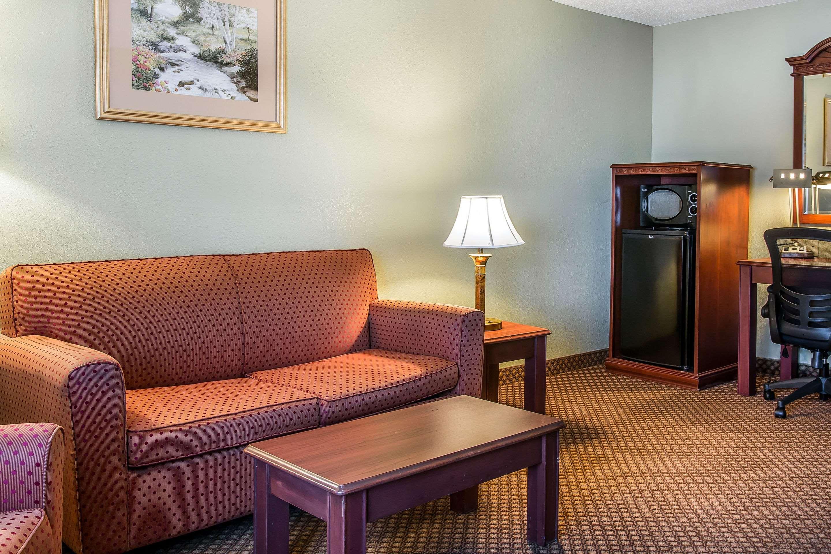 Quality Inn & Suites Ann Arbor Hwy 23 Екстер'єр фото