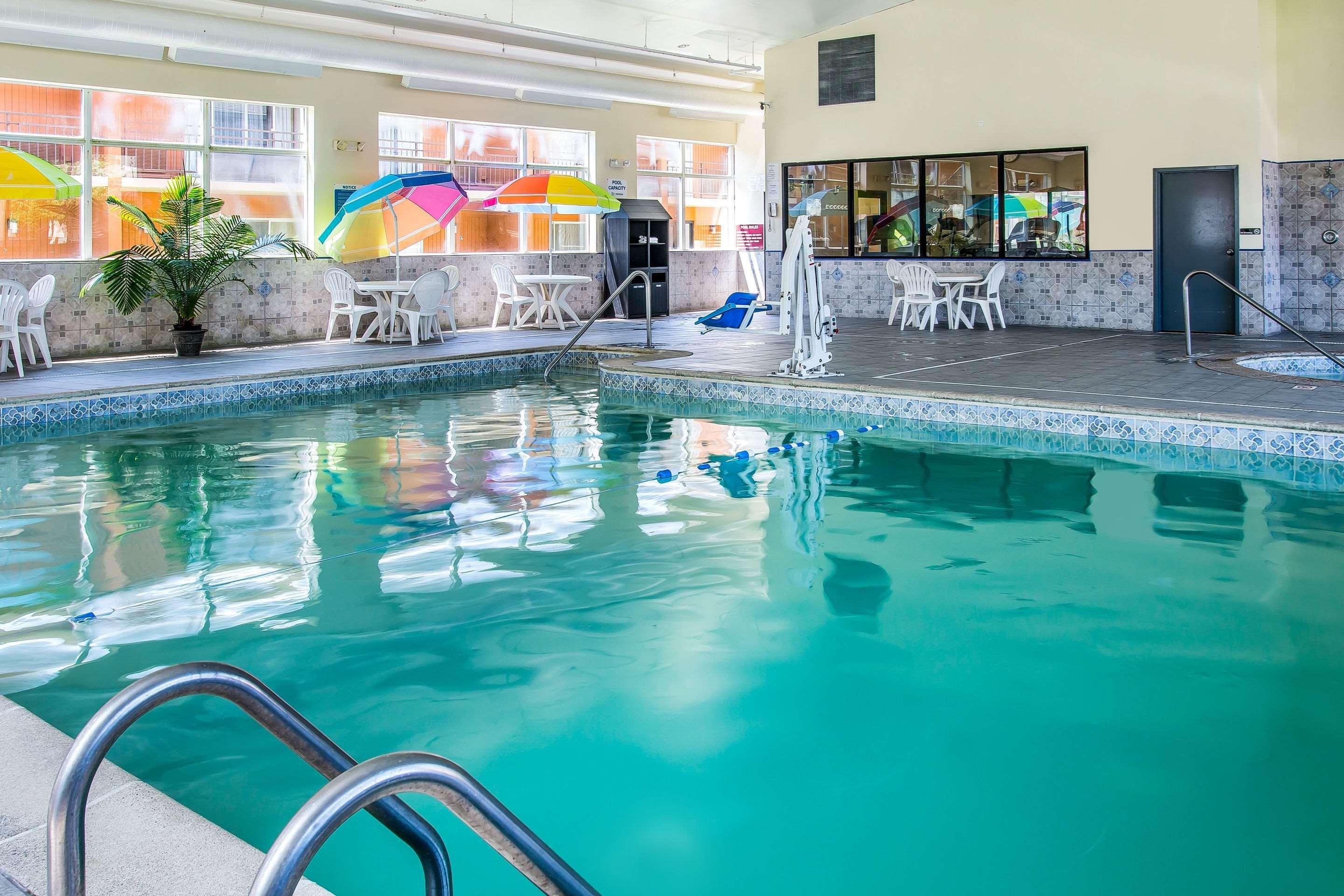 Quality Inn & Suites Ann Arbor Hwy 23 Екстер'єр фото