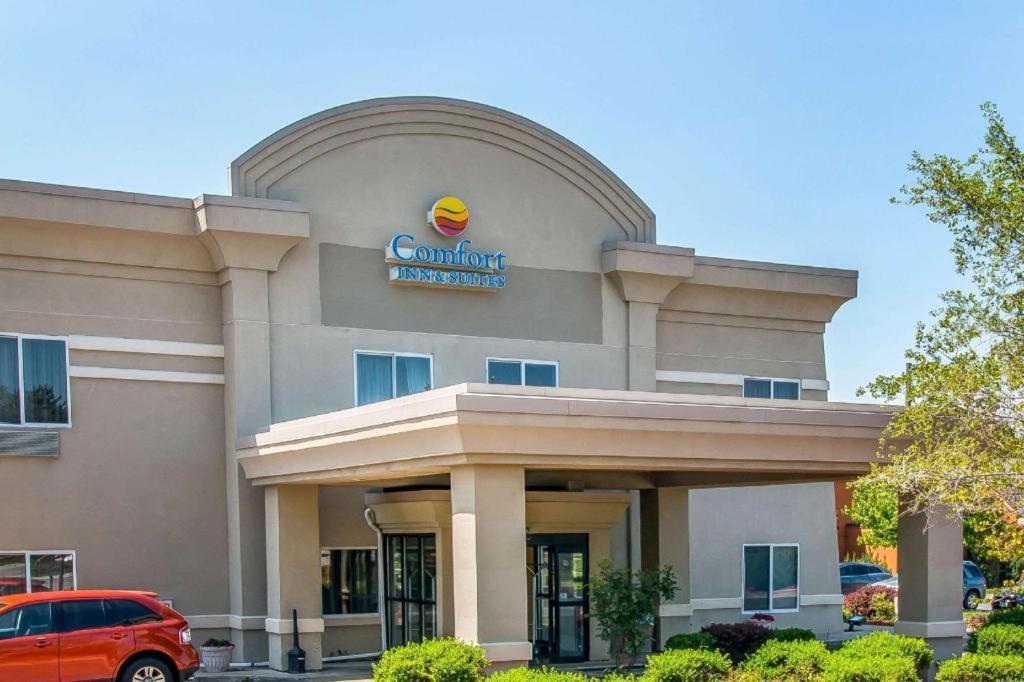 Quality Inn & Suites Ann Arbor Hwy 23 Екстер'єр фото