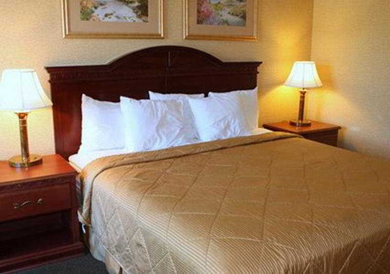 Quality Inn & Suites Ann Arbor Hwy 23 Екстер'єр фото